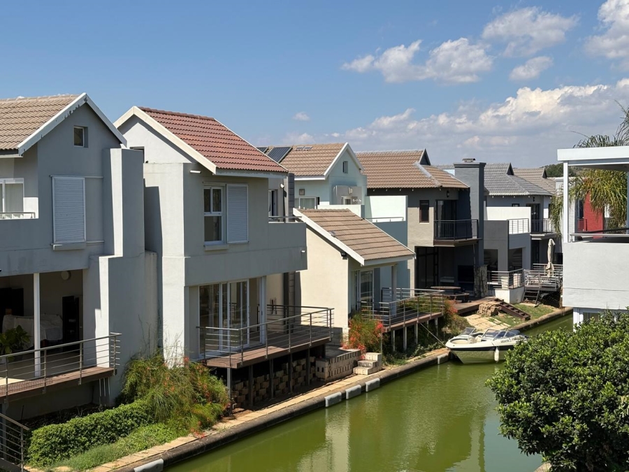 4 Bedroom Property for Sale in The Islands Estates North West